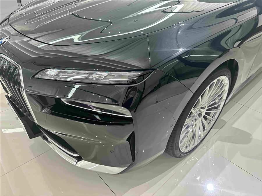 BMW 7 Series 2026 740Li Leading Luxury Package - zdjęcie 3