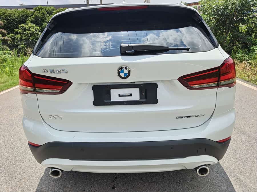 BMW X1 2022 sDrive25Li Leading Edition - zdjęcie 5
