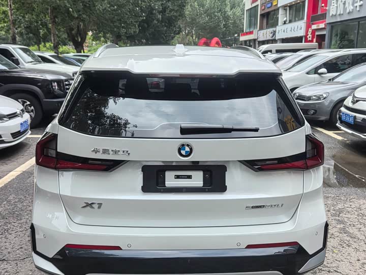 BMW X1 2023 sDrive20Li X Design Package - zdjęcie 17