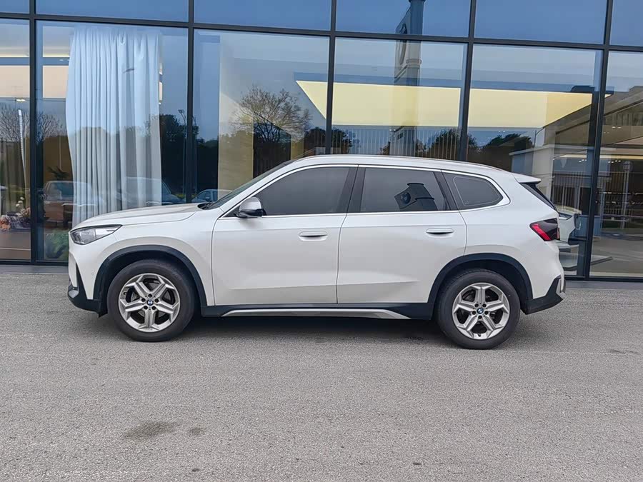 BMW X1 2023 sDrive20Li X Design Package - zdjęcie 3