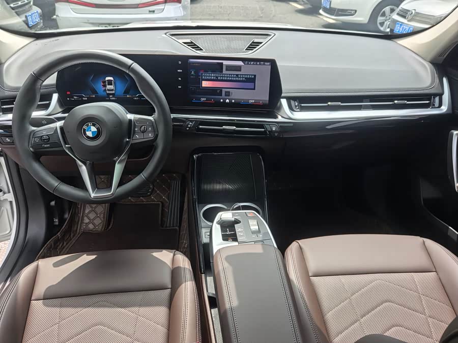 BMW X1 2023 sDrive20Li X Design Package - zdjęcie 8