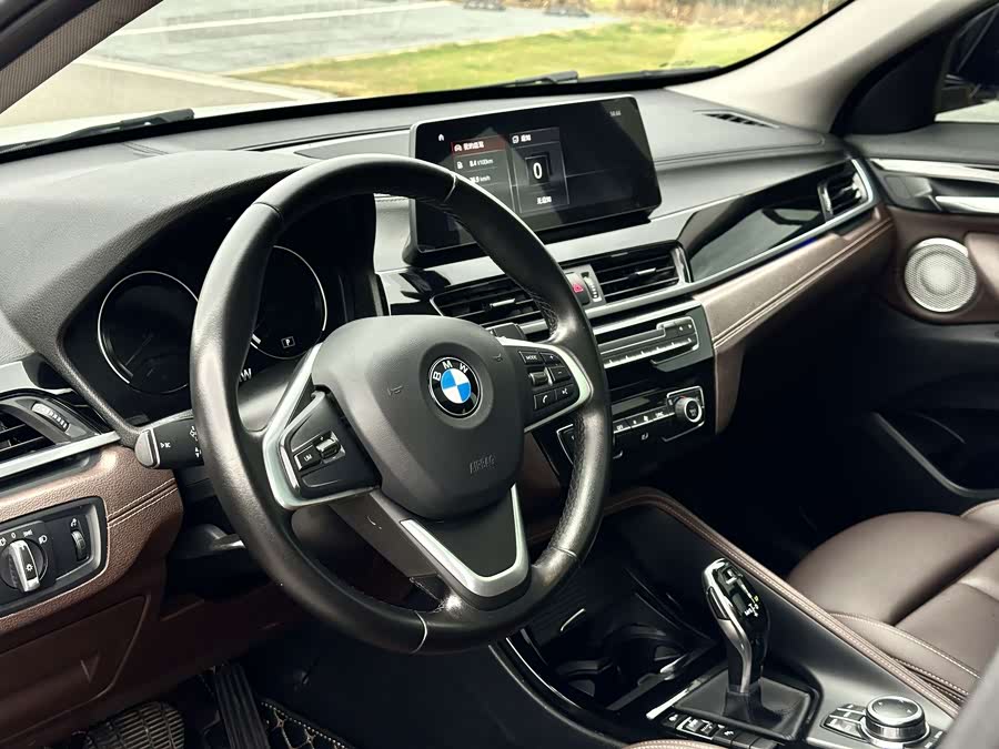 BMW X2 2023 sDrive25i M Sport Night Edition - zdjęcie 11
