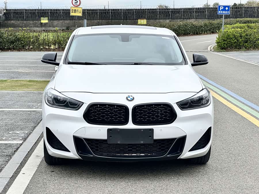 BMW X2 2023 sDrive25i M Sport Night Edition - zdjęcie 3