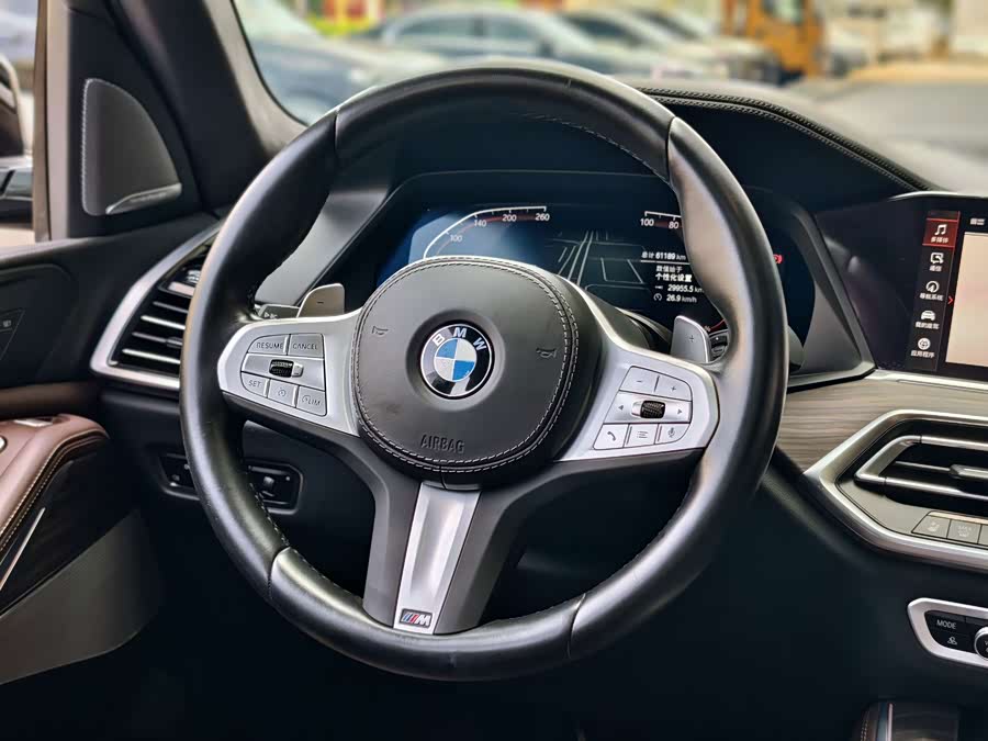 BMW X5 2022 Facelift xDrive 40Li M Sport Package - zdjęcie 17