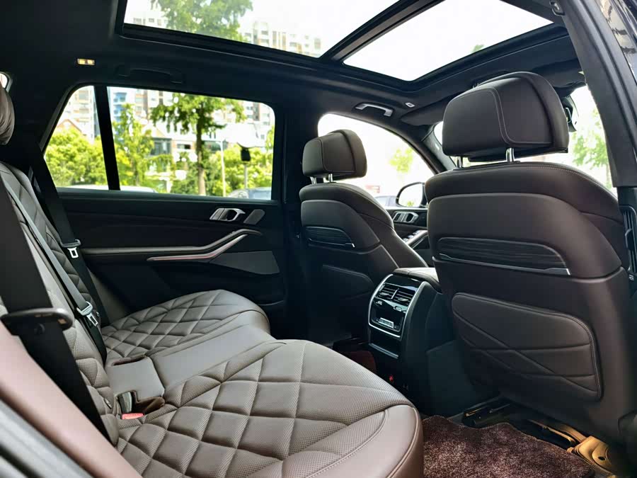 BMW X5 2022 Facelift xDrive 40Li M Sport Package - zdjęcie 10