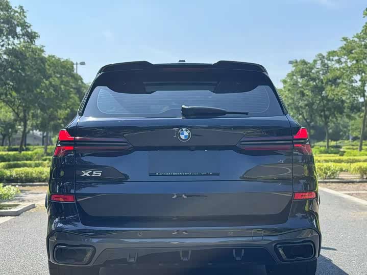 BMW X5 2023 xDrive 30Li Luxury M Sport Package - zdjęcie 15