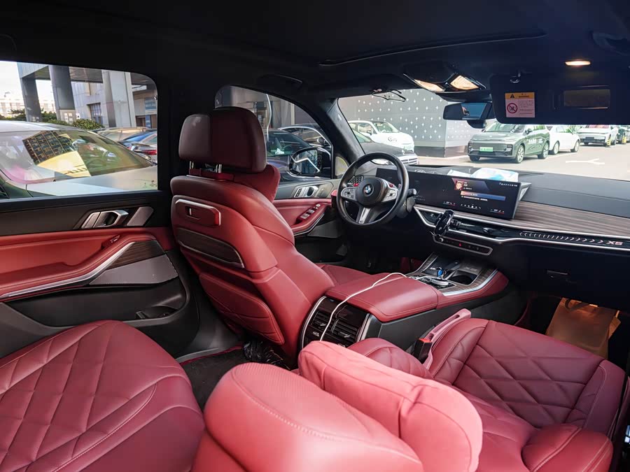 BMW X5 2023 xDrive 40Li M Sport Night Package - zdjęcie 11