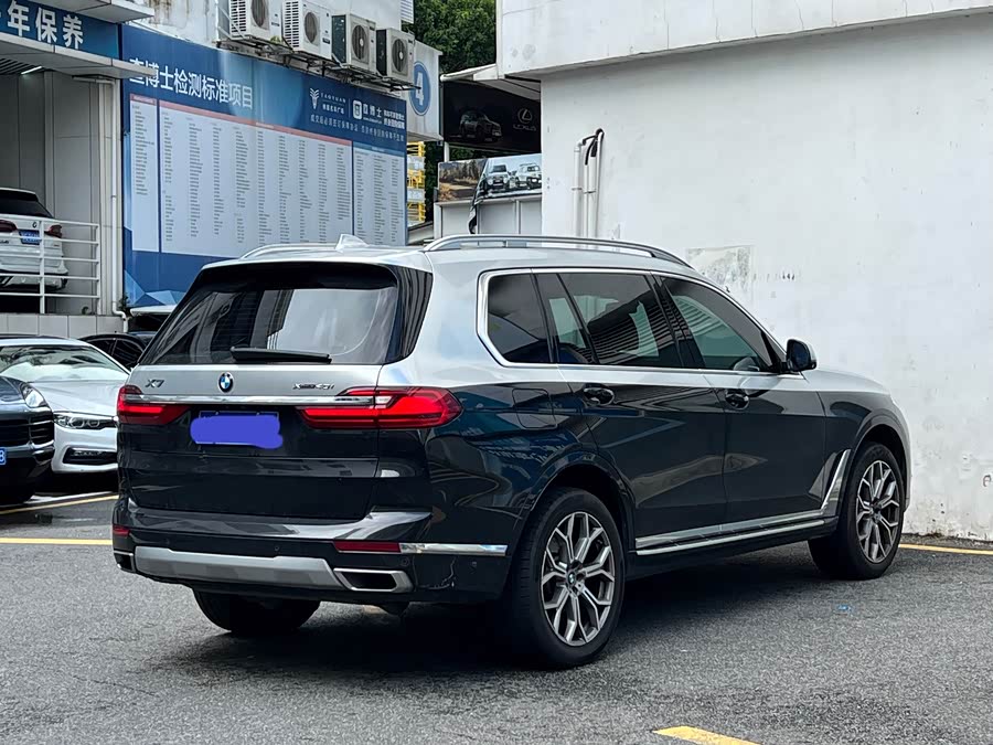 BMW X7 2022 xDrive40i Luxury Package - zdjęcie 9