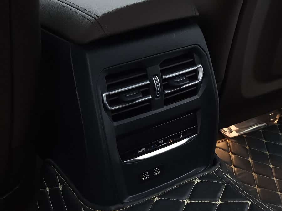 BMW i3 2022 eDrive 35 L - zdjęcie 12