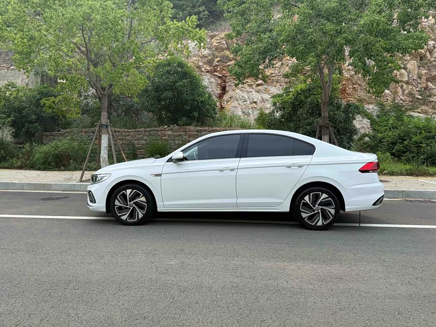 Bora 2024 200TSI DSG Joy Pro - zdjęcie 6
