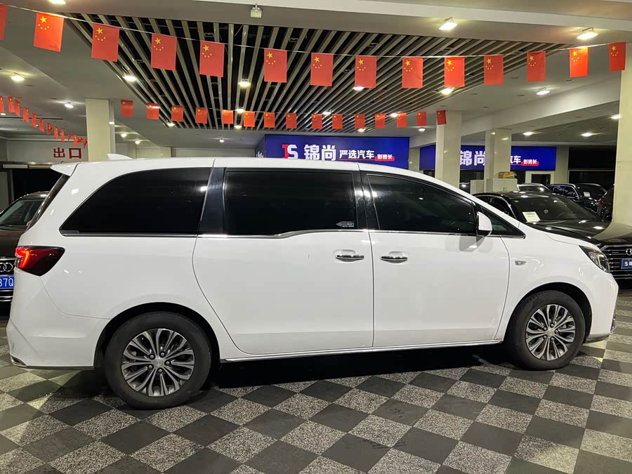 Buick GL8 2023 Land Business Class Comfort Version - zdjęcie 3