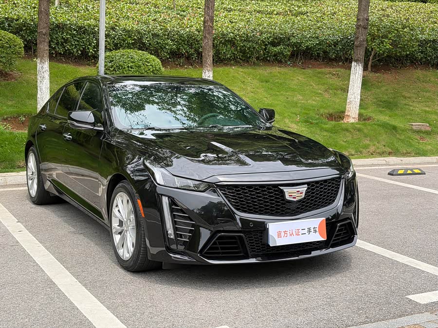 Cadillac CT5 2022 28T Luxury - zdjęcie 1