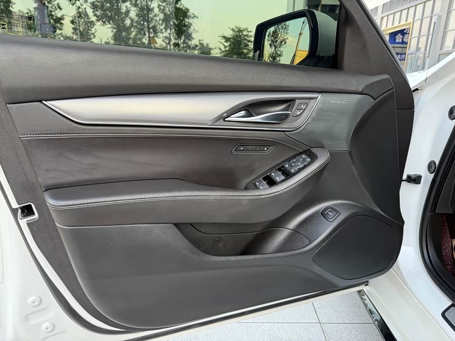 Cadillac CT5 2024 28T Premium - zdjęcie 11