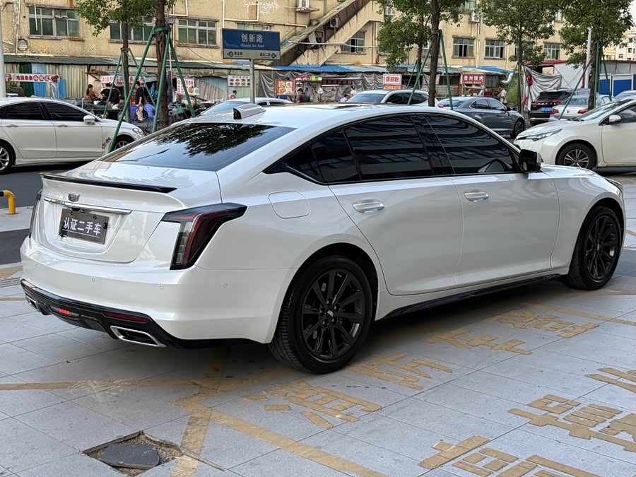 Cadillac CT5 2024 28T Premium - zdjęcie 15