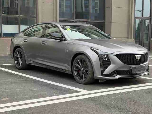Cadillac CT5 2025 28T Track Performance - zdjęcie 3