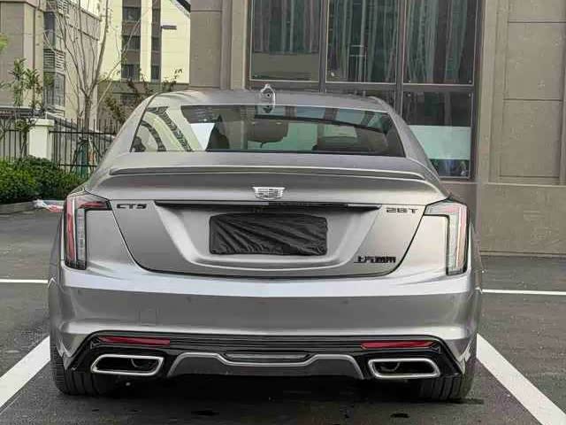 Cadillac CT5 2025 28T Track Performance - zdjęcie 8