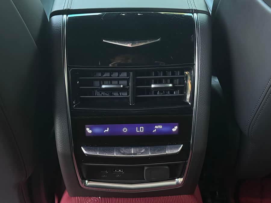 Cadillac CT6 2023 28T Premium - zdjęcie 17