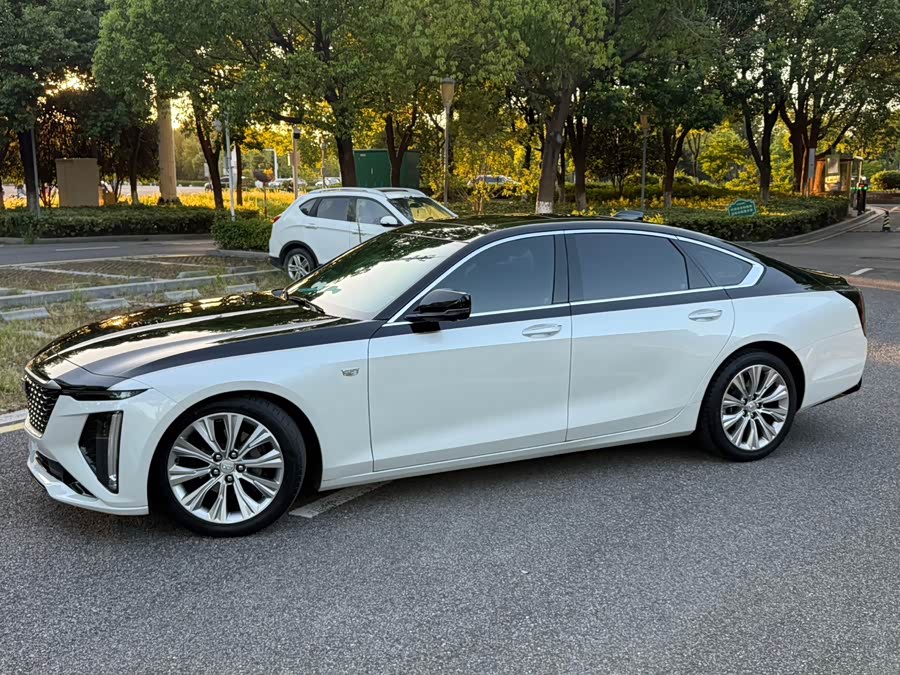 Cadillac CT6 2023 28T Premium - zdjęcie 3