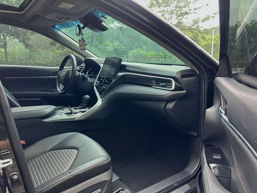 Camry 2023 2.0S Knight - zdjęcie 11