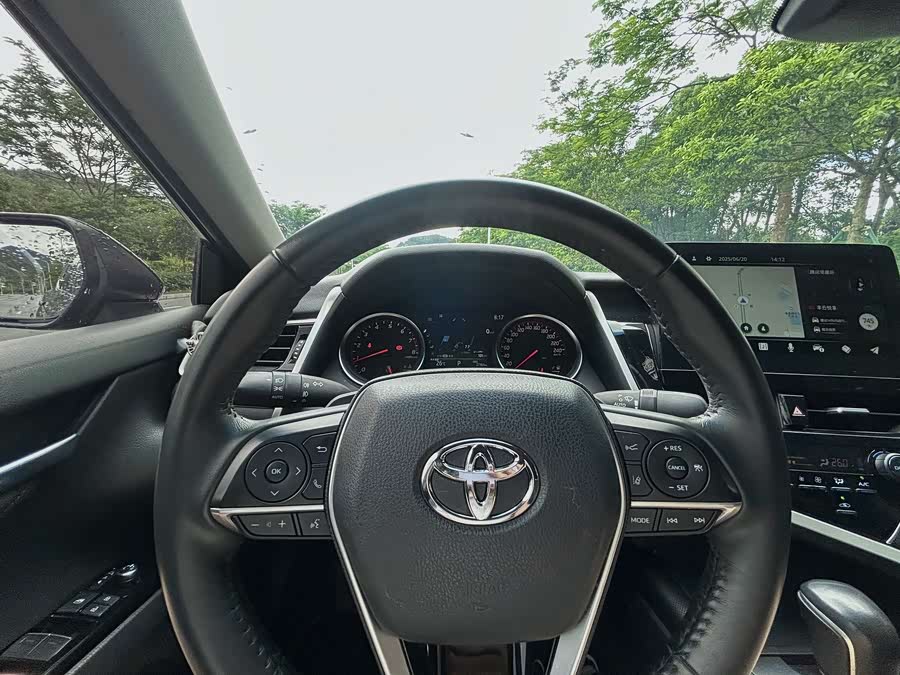 Camry 2023 2.0S Knight - zdjęcie 13