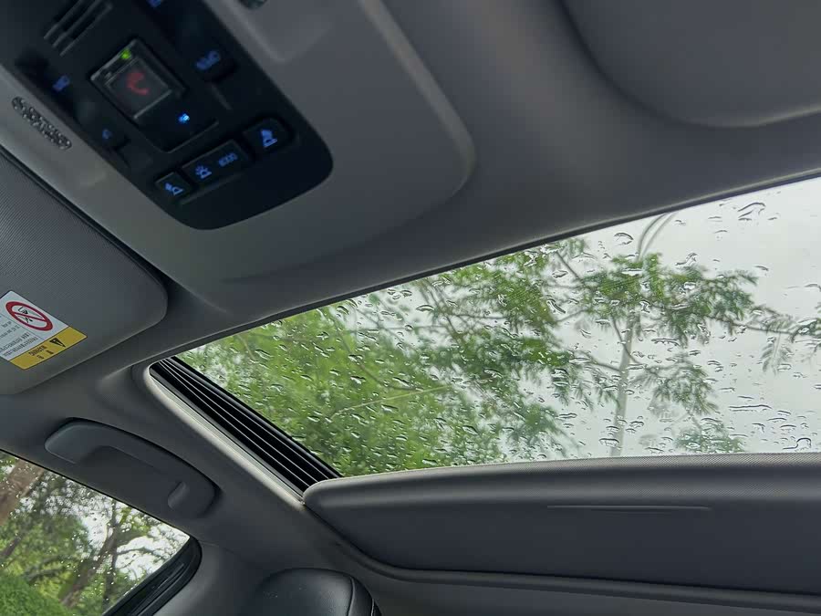 Camry 2023 2.0S Knight - zdjęcie 20