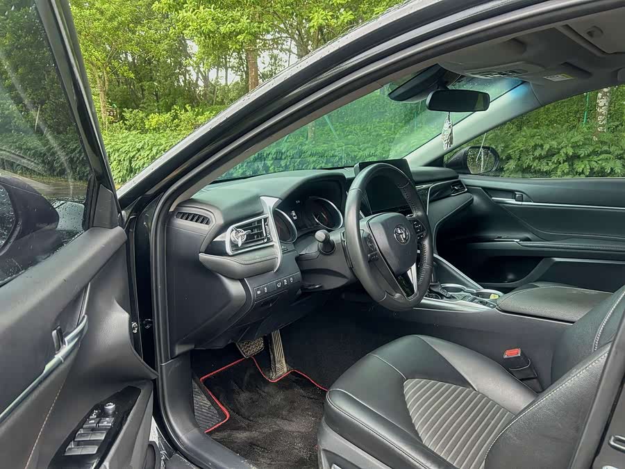 Camry 2023 2.0S Knight - zdjęcie 8