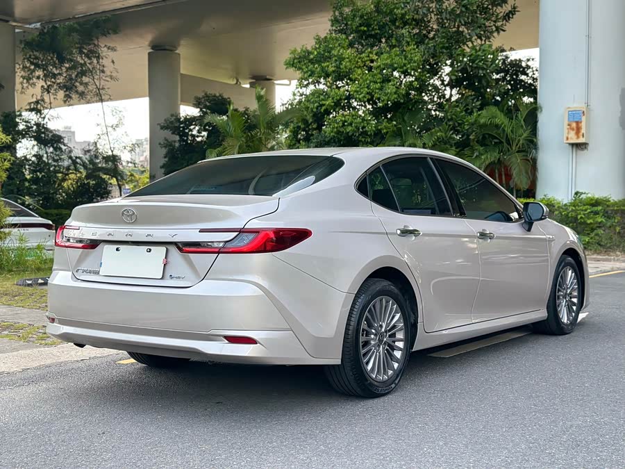 Camry 2024 2.0T Luxury - zdjęcie 13