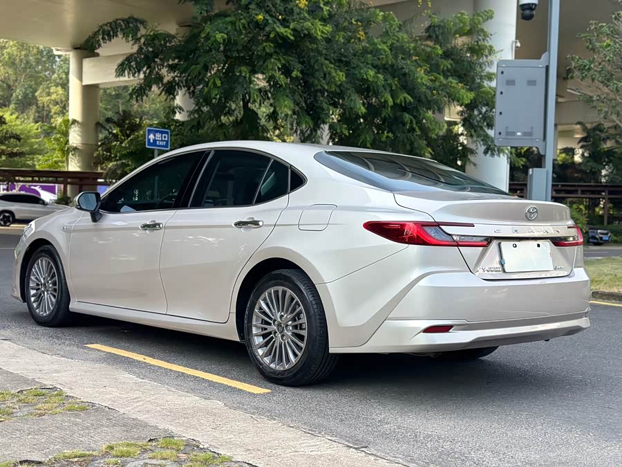 Camry 2024 2.0T Luxury - zdjęcie 15