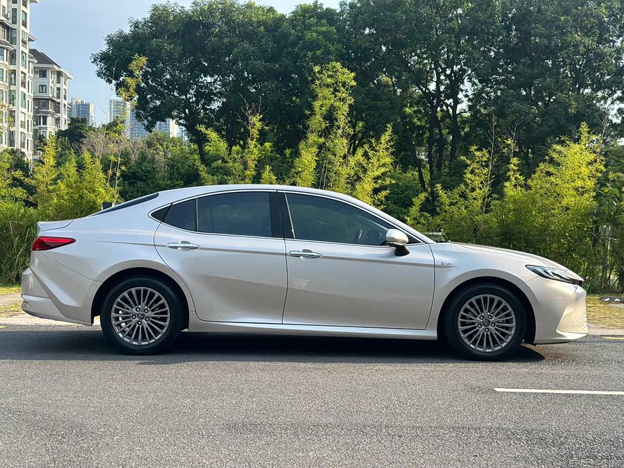 Camry 2024 2.0T Luxury - zdjęcie 4