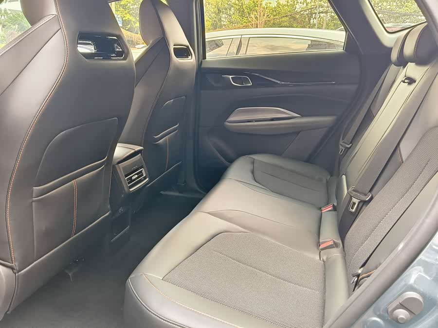 Changan Oshan Z6 2023 Blue Whale 1.5T DCT Intelligent Version - zdjęcie 11