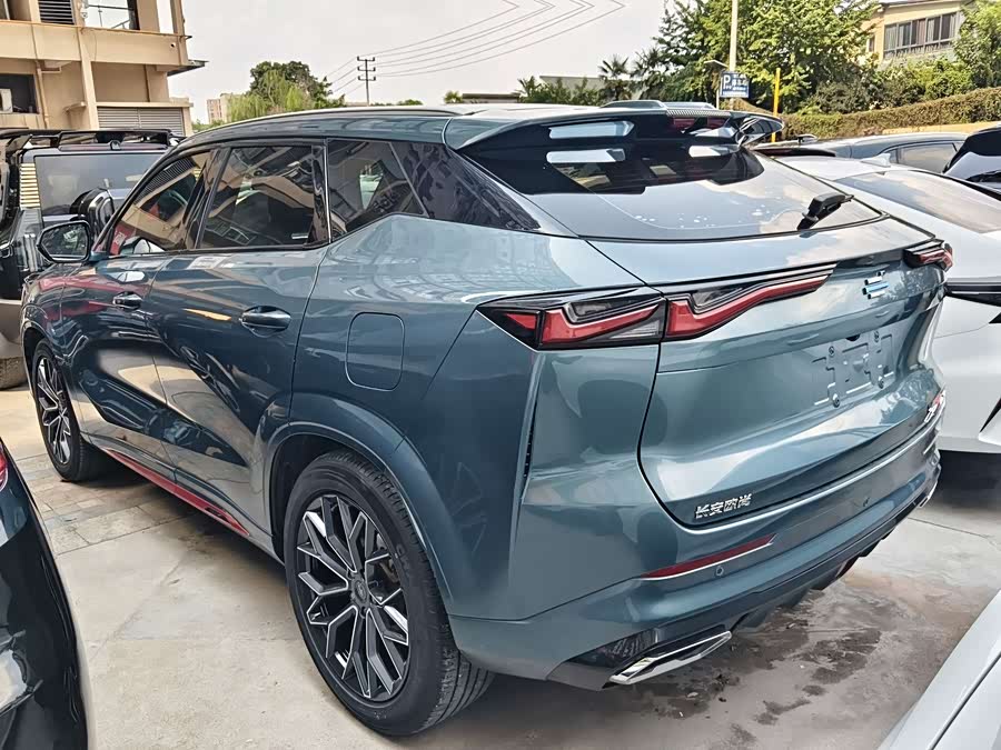 Changan Oshan Z6 2023 Blue Whale 1.5T DCT Intelligent Version - zdjęcie 15