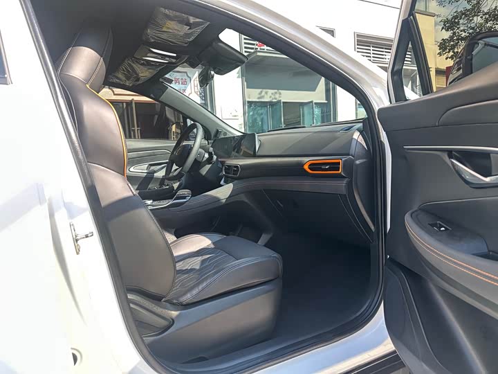 Changan UNI-T 2022 1.5T Premium - zdjęcie 20
