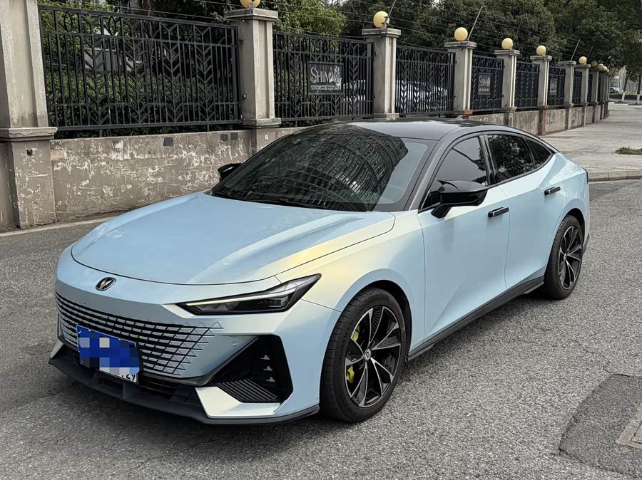 Changan UNI-V 2022 1.5T Sport - zdjęcie 1