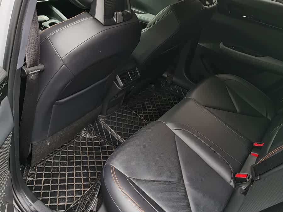 Changan UNI-V 2023 1.5T Premium - zdjęcie 9