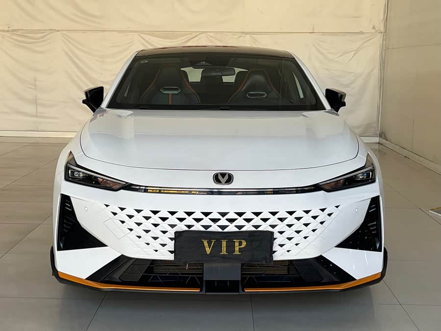Changan UNI-V 2024 1.5T Premium Sports Edition - zdjęcie 2