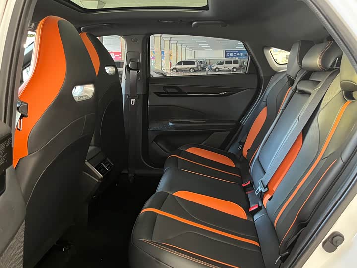 Changan UNI-V 2024 1.5T Premium Sports Edition - zdjęcie 15
