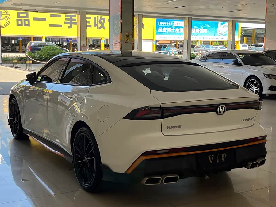 Changan UNI-V 2024 1.5T Premium Sports Edition - zdjęcie 9