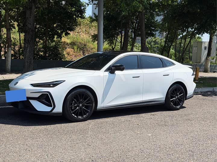 Changan UNI-V 2025 Third Generation 1.5T 500Bar Premium - zdjęcie 11