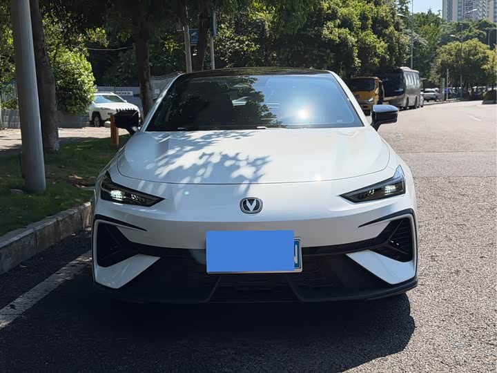 Changan UNI-V 2025 Third Generation 1.5T 500Bar Premium - zdjęcie 15
