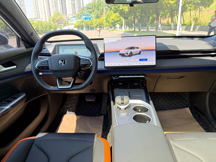 Changan UNI-V 2025 Third Generation 1.5T 500Bar Premium - zdjęcie 19