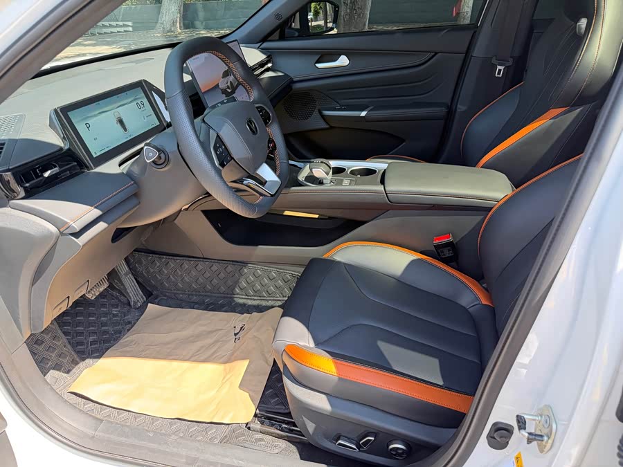 Changan UNI-V 2025 Third Generation 1.5T 500Bar Premium - zdjęcie 6
