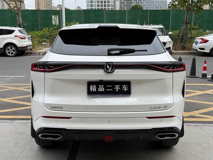 Changan UNI-Z 2025 1.5T Luxury - zdjęcie 15