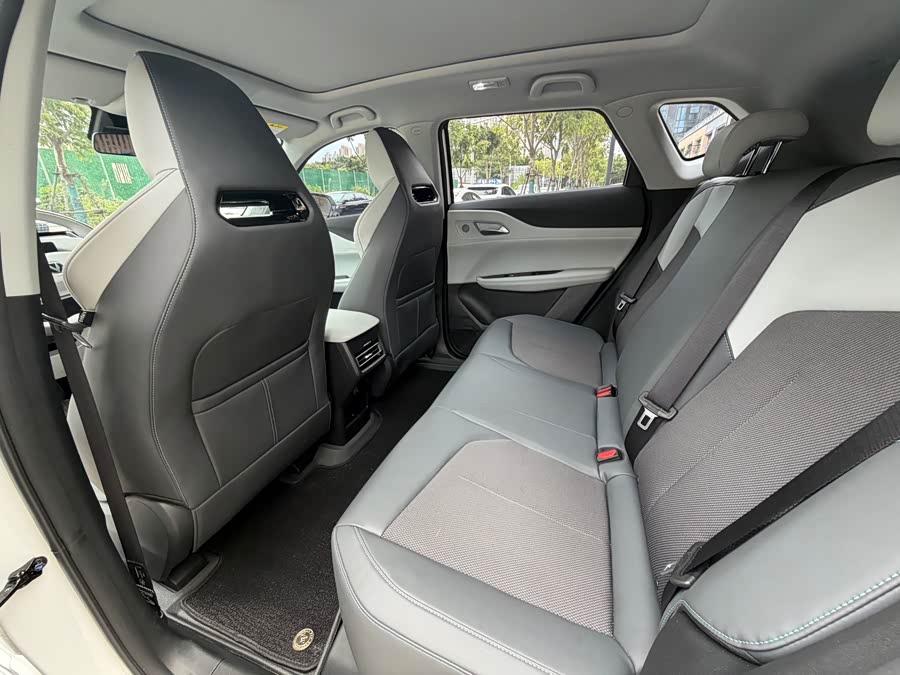 Changan UNI-Z 2025 1.5T Luxury - zdjęcie 5