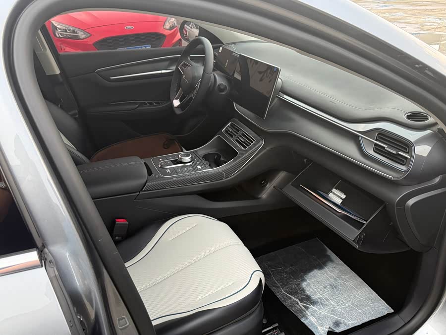 Chaser 05 2024 Glory DM-i 55KM Luxury - zdjęcie 4