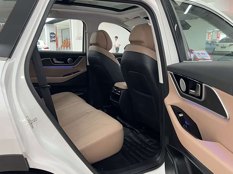 Chery Tiggo 8L 2024 2.0T 2WD Luxury 5-seater - zdjęcie 12