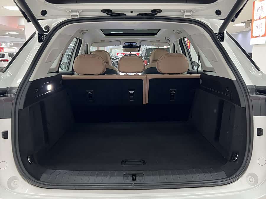 Chery Tiggo 8L 2024 2.0T 2WD Luxury 5-seater - zdjęcie 17