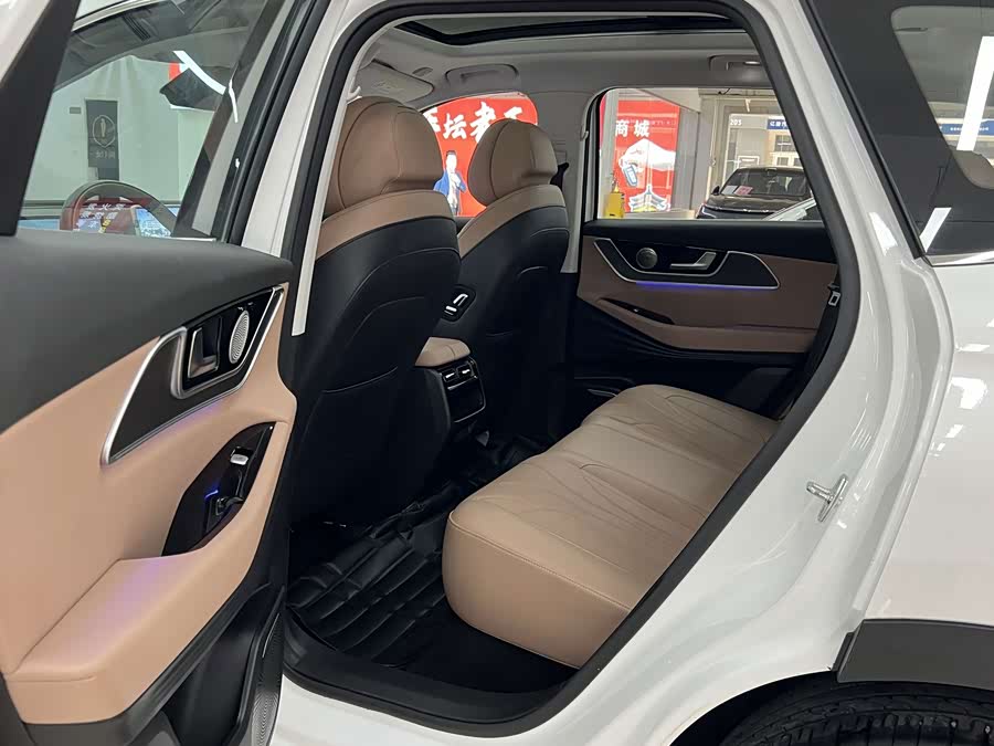 Chery Tiggo 8L 2024 2.0T 2WD Luxury 5-seater - zdjęcie 6