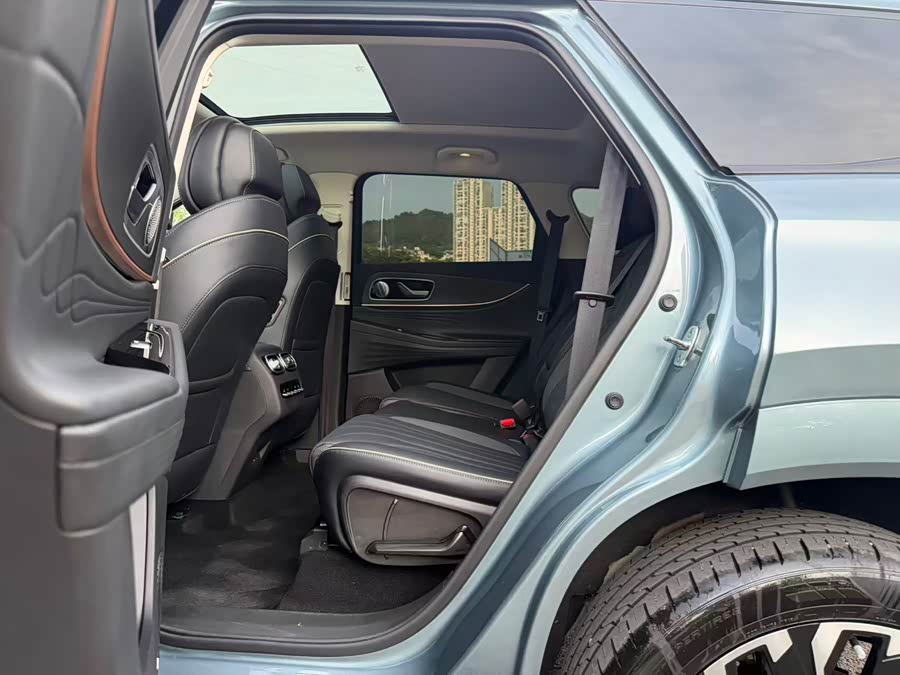 Chery Tiggo 9 2023 2.0T Dual Clutch 2WD Luxury 7-Seater - zdjęcie 12