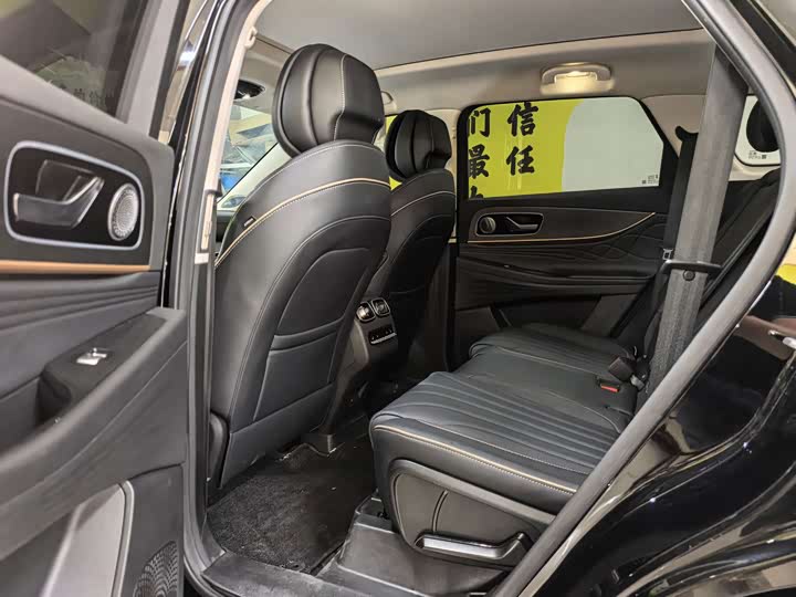 Chery Tiggo 9 2023 2.0T Dual Clutch 2WD Luxury 7-Seater - zdjęcie 16