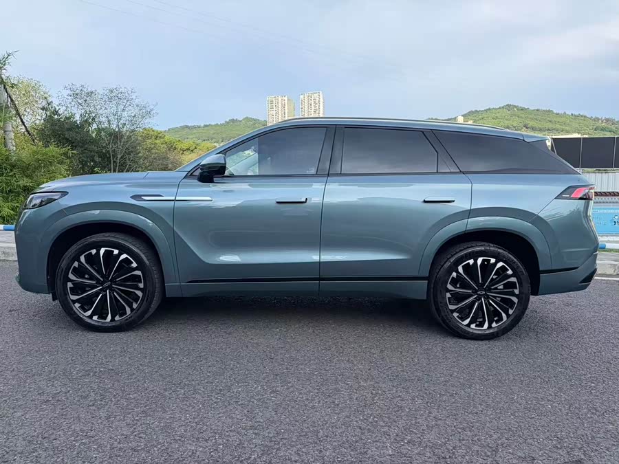 Chery Tiggo 9 2023 2.0T Dual Clutch 2WD Luxury 7-Seater - zdjęcie 5